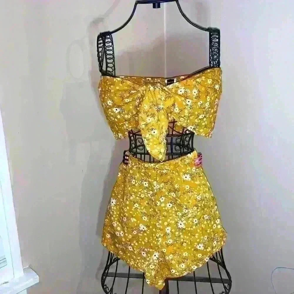 Floral tie tube top and short set - Picture 5 of 9